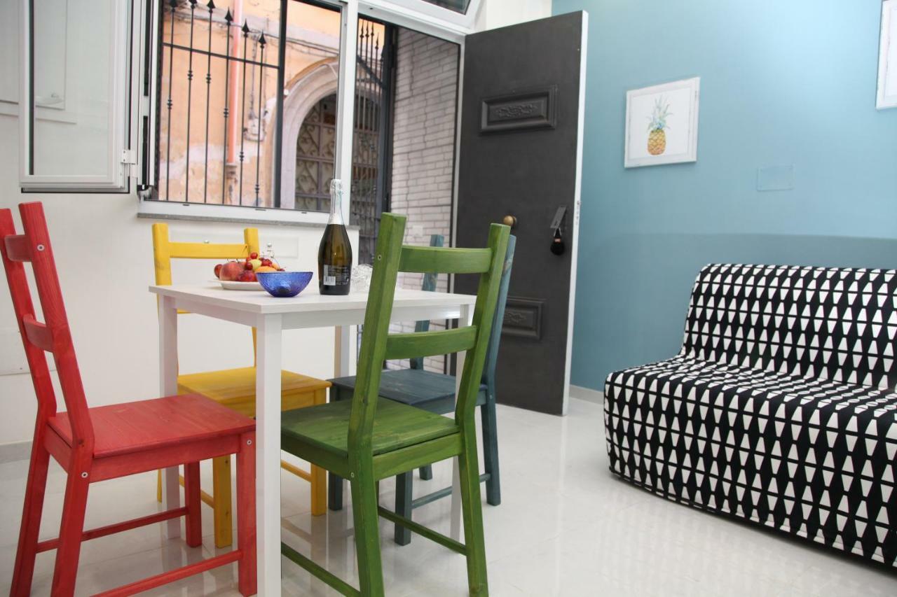 Casa Adamo Apartment เนเปิลส์ ภายนอก รูปภาพ